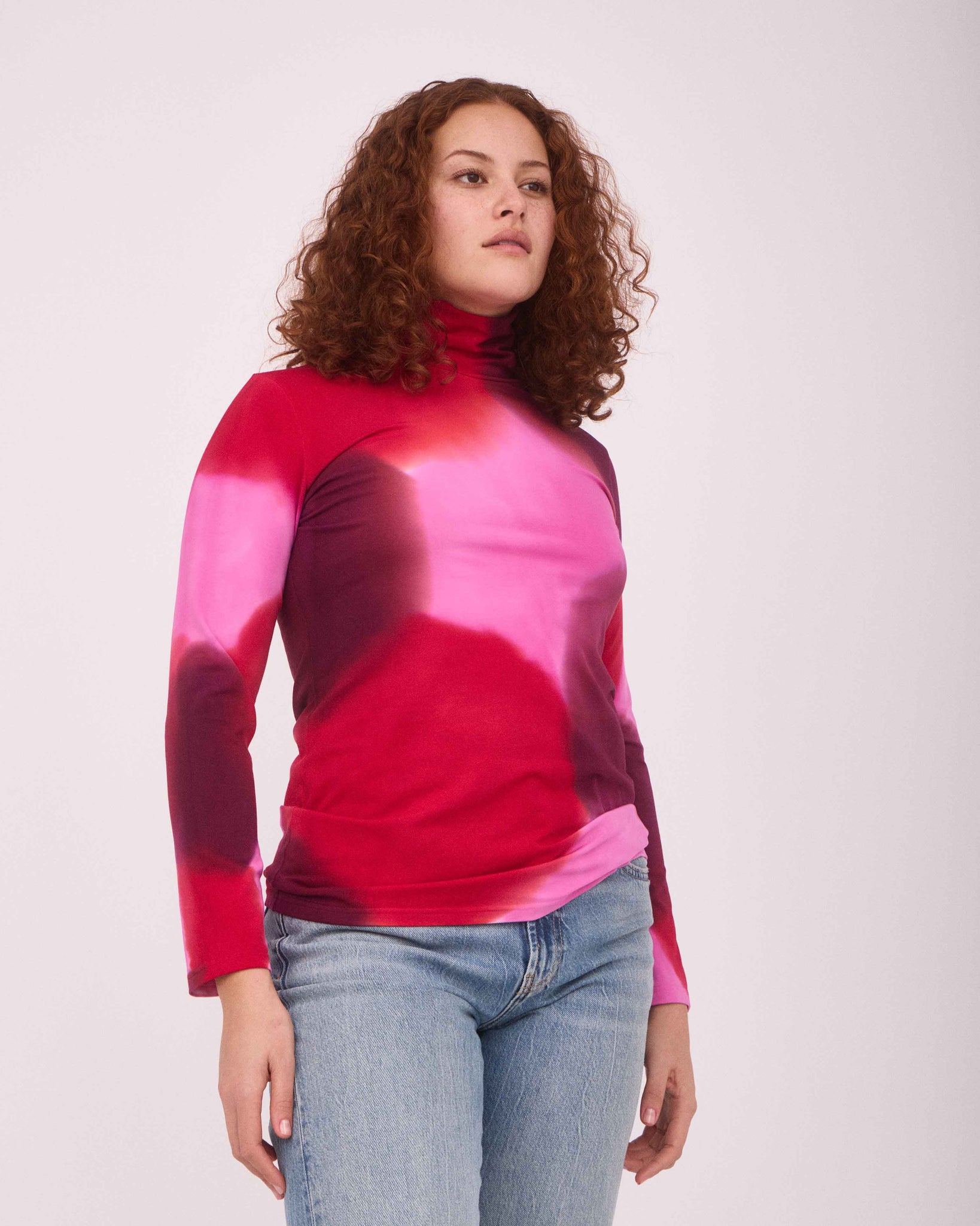 KAT TURTLE NECK TOP RED/PINK/BURGUNDY